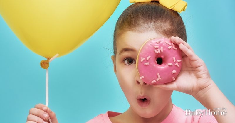 孩子可以吃糖嗎？甜食對孩子的3大危害！